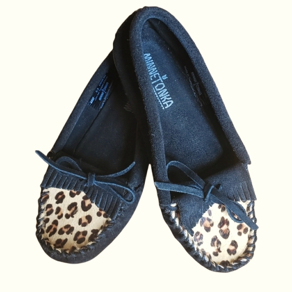 Minnetonka Moccasins - Picture 2 of 10